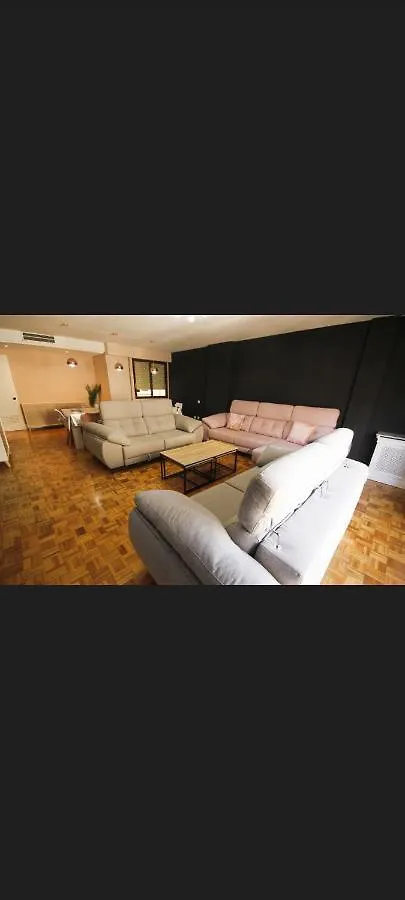 Apartamento Centro Catedral Carrera 27, 1 Plaza De Aparcamiento Y Netflix Gratis Jaén
