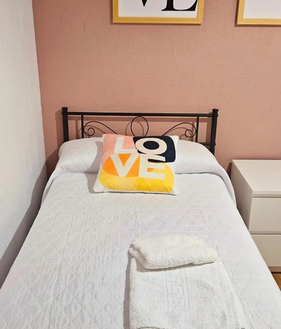 Apartamento Centro Catedral Carrera 27, 1 Plaza De Aparcamiento Y Netflix Gratis Jaén