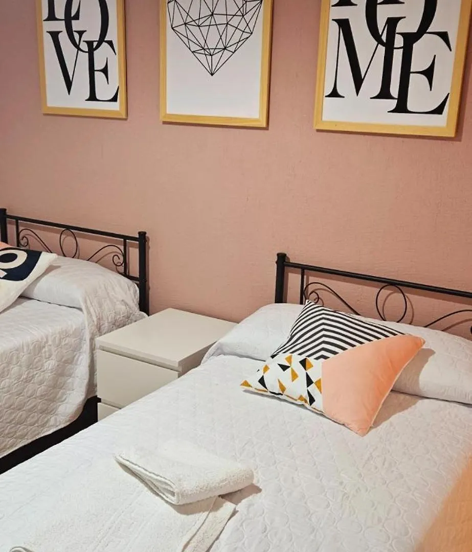 Apartamento Centro Catedral Carrera 27, 1 Plaza De Aparcamiento Y Netflix Gratis Jaén