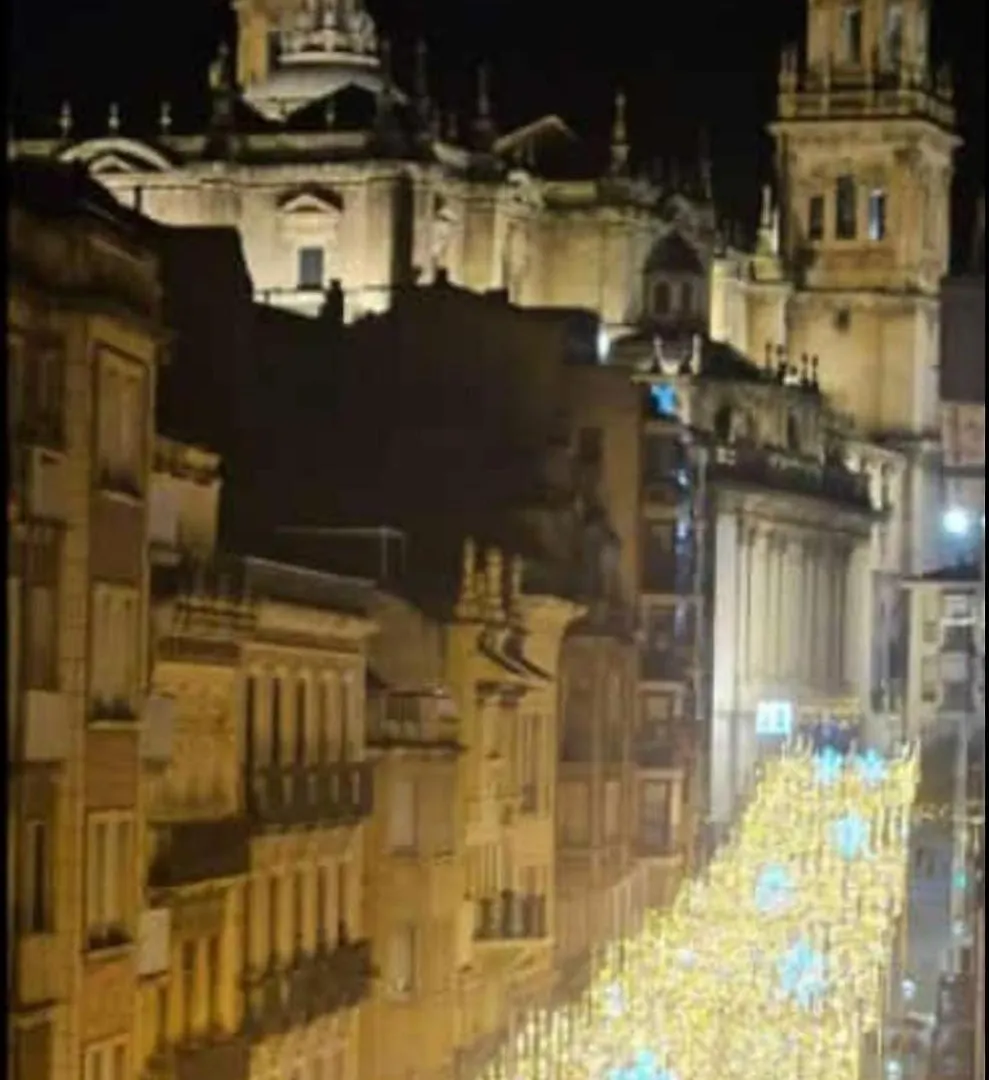Apartamento Centro Catedral Carrera 27, 1 Plaza De Aparcamiento Y Netflix Gratis Jaén
